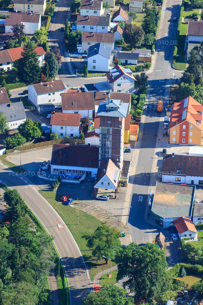 Luftbild: Ludovici-Hochhaus in Jockgrim im Bundesland Rheinland-Pfalz in Deutschland. Foto: IMG_42441.jpg vom 27.06.2011 durch Werner Riehm/FLY-FOTO.de