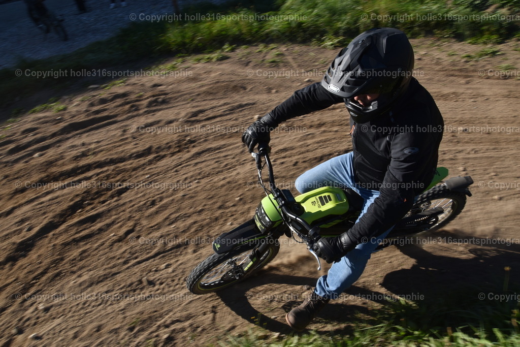 DSC_0191 | Sportfotografie , Motorsport, Motoross, Reitsport, Mointainbike, Enduro,
Landschaft , Outdoor, Eventfotografie, Landschaft, Bilder online bestellen - Realisiert mit Pictrs.com