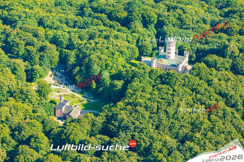 Jagdschloß Granitz Binz Bild- Das Luftbild wurde 2025 vom UL-Flugzeug heraus erstellt ( keine Drohne bzw. Drohnenaufnahme ) - Hochauflösende Luftaufnahme -Nicht vergleichbar mit Google Maps oder Satelittenbilder- Die Geschenkidee !Mit Lizenz und Bildrechte bestellbar - CC