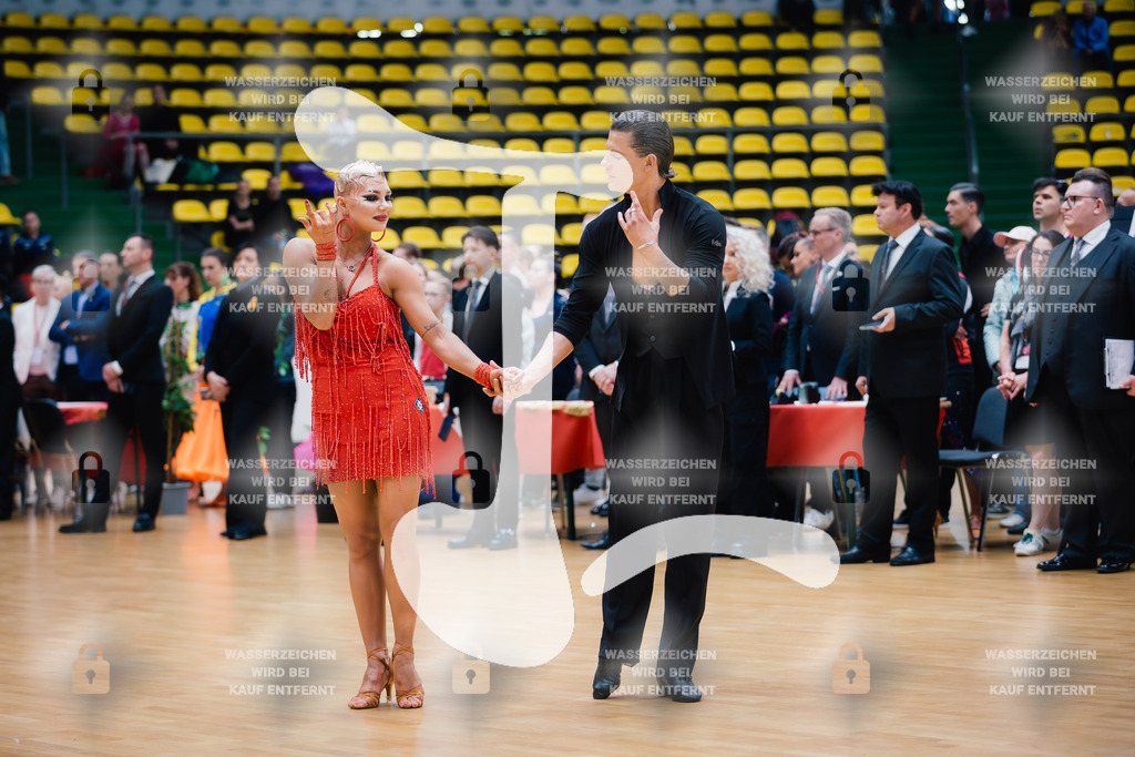 Hessen Tanzt WDSF International Open Latin 6th (25) Einoras Degutis _ Ugne Bliujute (Lithuania)-2025-05-18-5345 | Webshop for digital downloads and prints of dance sport, event & show photographer Julian Link - Realisiert mit Pictrs.com