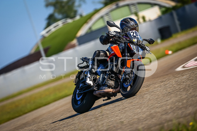 0201-260509DCB-010_201 | Deine Full-Service-Agentur für ✔️Videoproduktionen und ✔️Motorsportfotografie Jetzt Angebot anfragen!