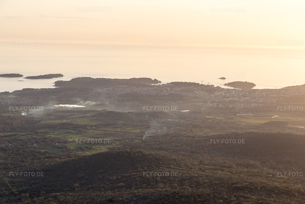 Luftbild: Ortsansicht in Rovinj im Bundesland Gespanschaft Istrien in Kroatien. Foto: IMG_106152.jpg vom 13.04.2018 durch Werner Riehm/FLY-FOTO.de