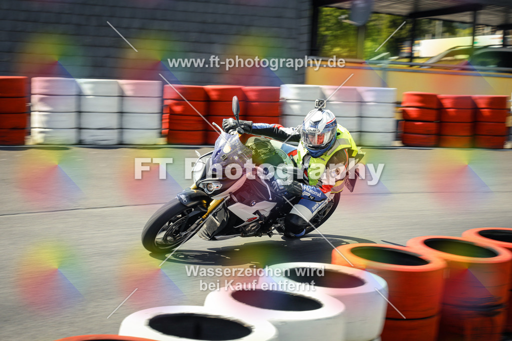 OBK_Mai_Martina_Markus-11117 | Hier findet Ihr Bilder von Touristenfahrten auf der Nürburgring Nordschleife oder von anderen Veranstaltungen die ich besucht habe. Viel Spass beim Durch Schauen 