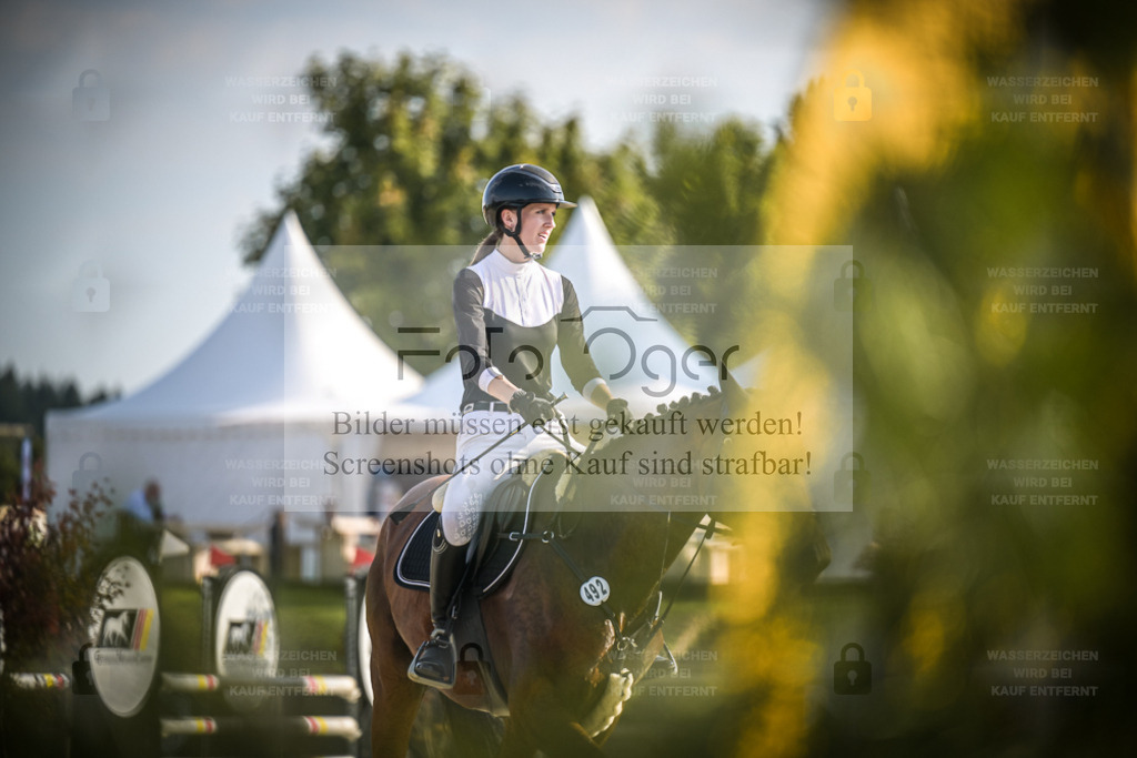 DOS_0707 | Entdecke hochwertige Reitturnierfotos von Foto Oger. Professionell, emotional und authentisch – jetzt Lieblingsmomente im Shop bestellen. - Realisiert mit Pictrs.com