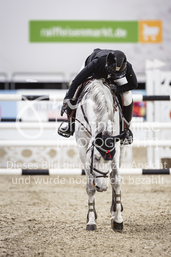 231028_Oldenburg_S1-Spr_Amateure-214 | Deine schönsten Turniermomente als professionelle Fotos! Entdecke hochwertige Pferdesport-Fotografie im Online-Shop. Jetzt Fotos finden & bestellen!