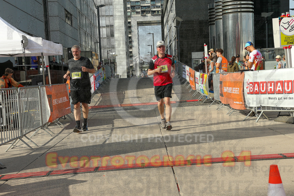 250920_1554_EX1_0797 | Sportfotografie im Rhein-Sieg Kreis, Köln, Bonn, NRW, Rheinland Pfalz, Hessen, etc. Unser Tätigkeitsfeld umfasst den Laufsport vom Volkslauf über den Marathon, Duathlon, Triathon bis zum Ultralauf wie Kölnpfad Ultra oder Schindertrail.