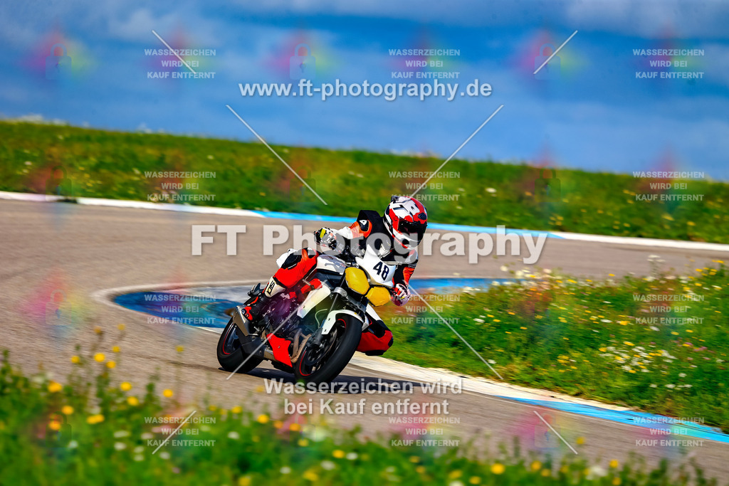 048-4953 | Hier findet Ihr Bilder von Touristenfahrten auf der Nürburgring Nordschleife oder von anderen Veranstaltungen die ich besucht habe. Viel Spass beim Durch Schauen 