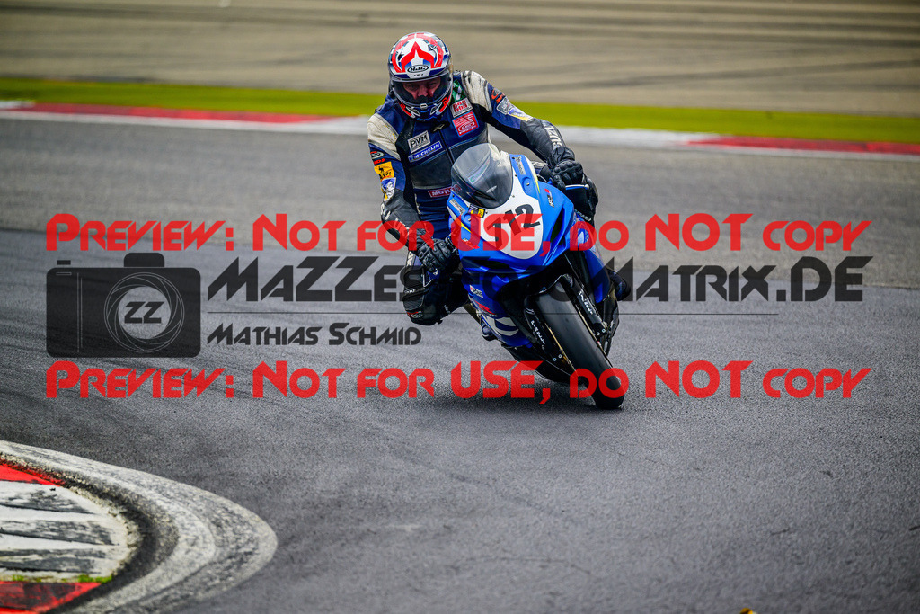 MaZZes_FotoMatrix_240717_6007705_3056 | GELB