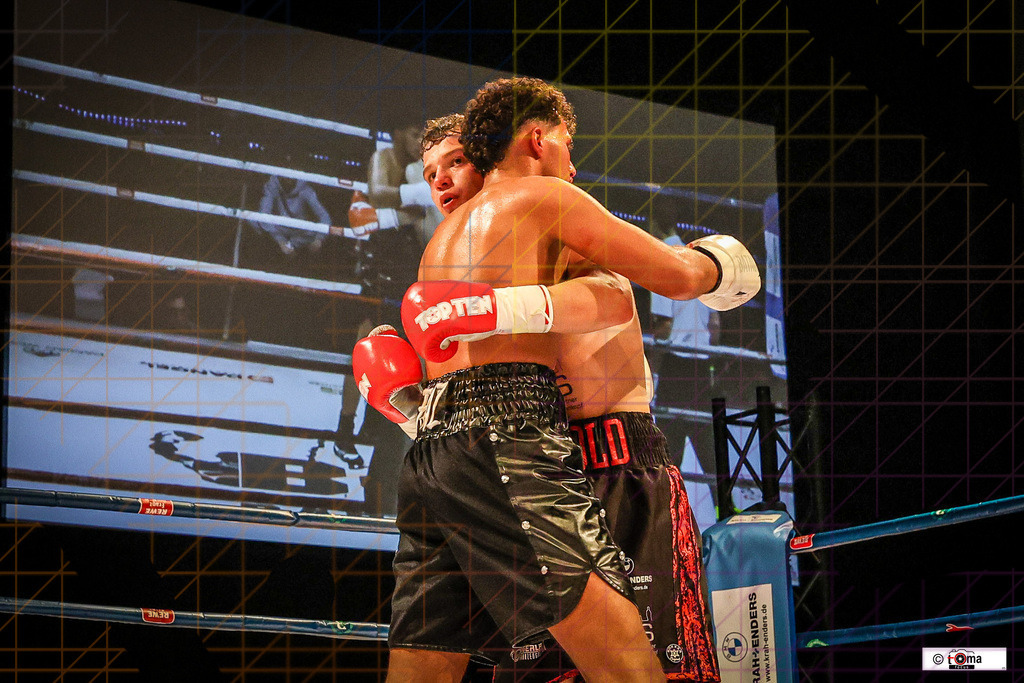 BoB 2026 Arnold vs. Faiz-47 | professionelle Sport- und Eventfotografie von Tomafocus – dynamische Bilder, emotionale Momente und hochwertige Aufnahmen für jeden Anlass. - Realisiert mit Pictrs.com
