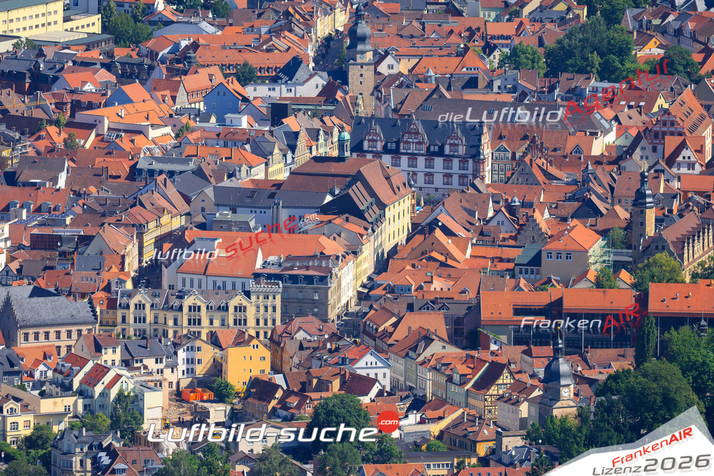 Die Luftaufnahme der Stadt Coburg wurde vom UL-Flugzeug heraus erstellt ( keine Drohne )- hohe Auflösung für beste Qualität