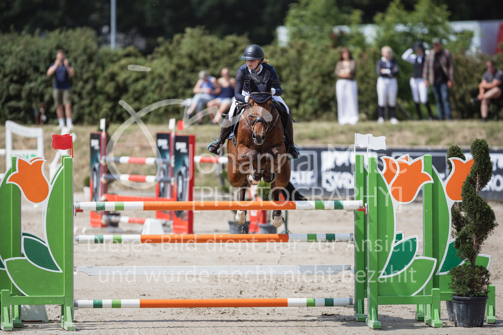 230624_PfSpTa_M2-Spr-932 | Deine schönsten Turniermomente als professionelle Fotos! Entdecke hochwertige Pferdesport-Fotografie im Online-Shop. Jetzt Fotos finden & bestellen!