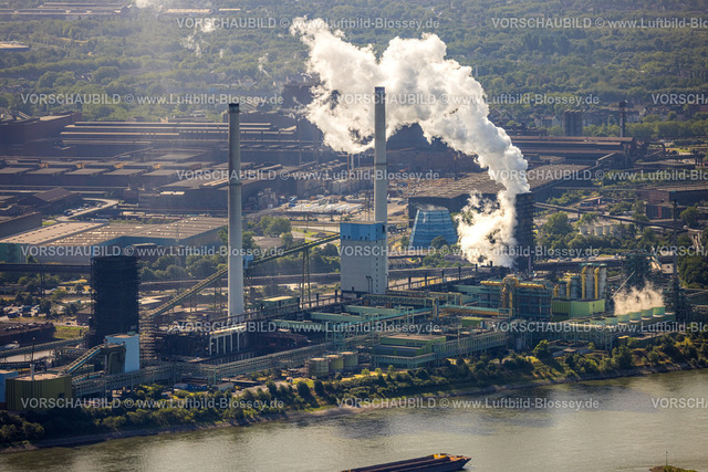 Duisburg230706625 | Luftbild, thyssenkrupp Steel Europe - Werksgelände, Rauchwolke, Schwelgern, Marxloh, Duisburg, Ruhrgebiet, Nordrhein-Westfalen, Deutschland