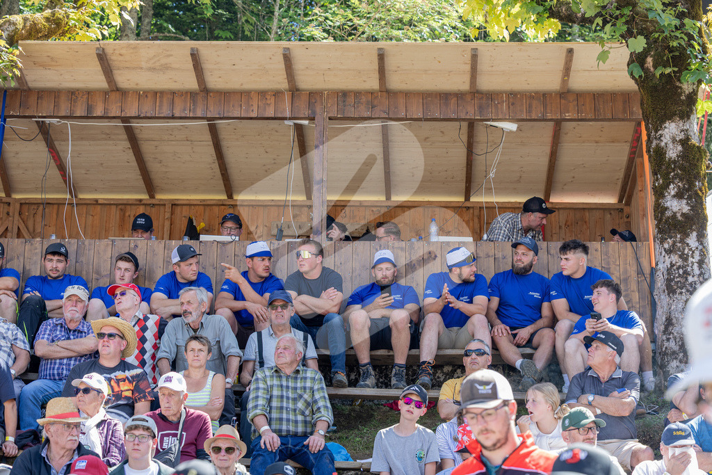 Stoos2026_6G_00001 | Die Schwinger des Schwyzer Kantonalen Schwingerverbandes: Fotos, die Dynamik und Leidenschaft festhalten, sowie emotionale Momente aus dem traditionellen Schwingsport zeigen. - Realisiert mit Pictrs.com