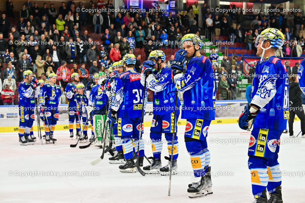EC IDM Wärmepumpen VSV vs. EC KAC 17.3.2023 | EC VSV Mannschaft nach Niederlage Spiel 5 gegen KAC 