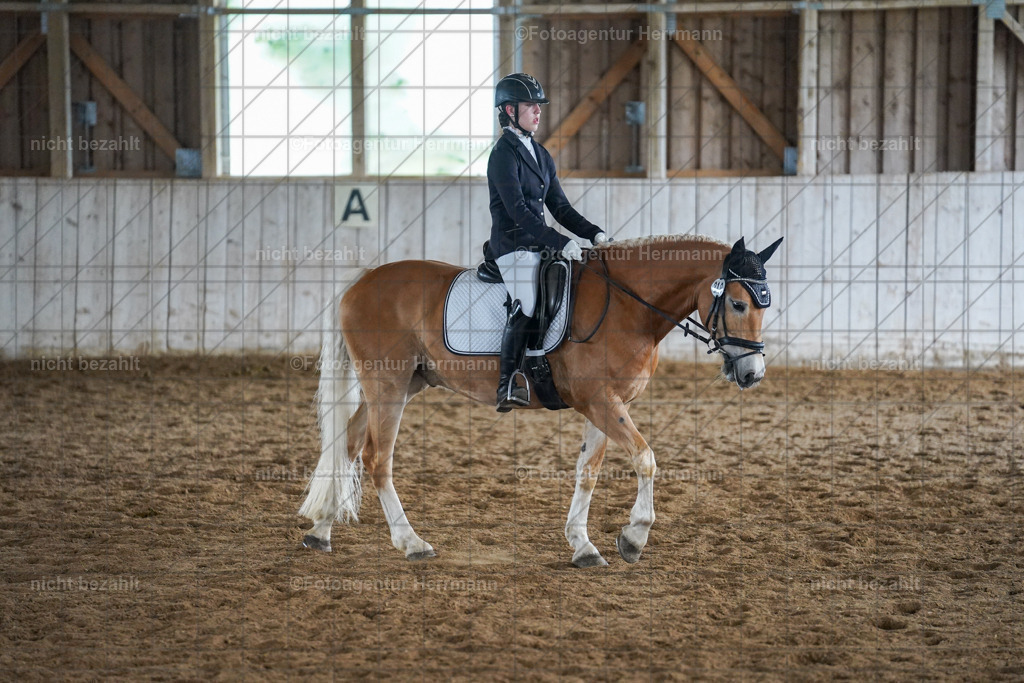 20230520-FAH05132 | Frühjahrsturnier, Landsberg am Lech, 2023, Reitclub Landsberg, Turnierbilder, Fotos Turnier Landsberg, Fotoagentur Herrmann, Turnierfotografen Bayern, Reitsport Fotograf, Pferde Fotograf
