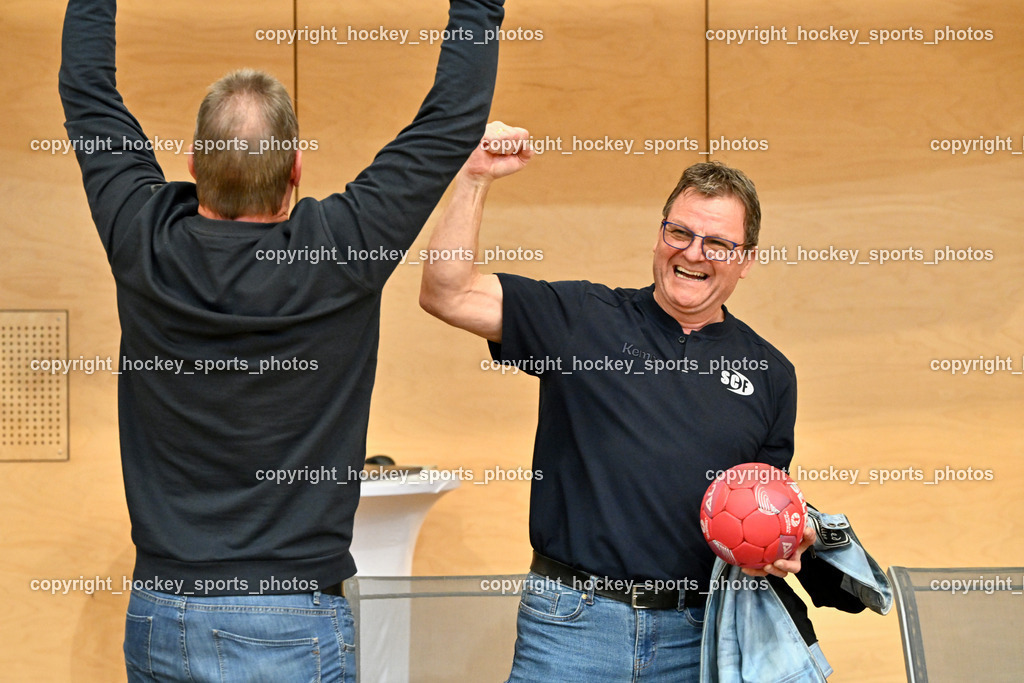 SC Ferlach vs. roomz JAGS Vöslau | Jubel Obmann SC Ferlach Walter PERKOUNIG, SC Ferlach vs. roomz JAGS Vöslau, SC Ferlach vs. roomz JAGS Vöslau am 08.11.2025 in Ferlach (Ballspielhalle Ferlach), Austria, (Photo by Bernd Stefan)