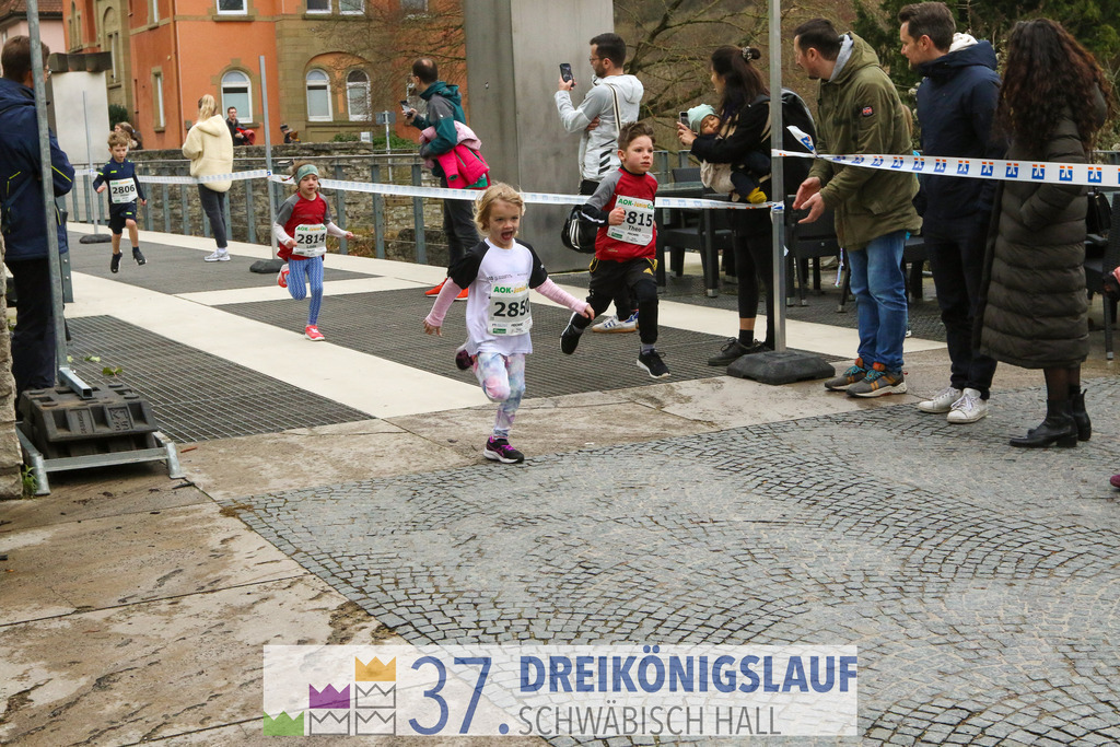 AOK JuniorCup 400m | 3Koenigslauf 2023 - Realisiert mit Pictrs.com