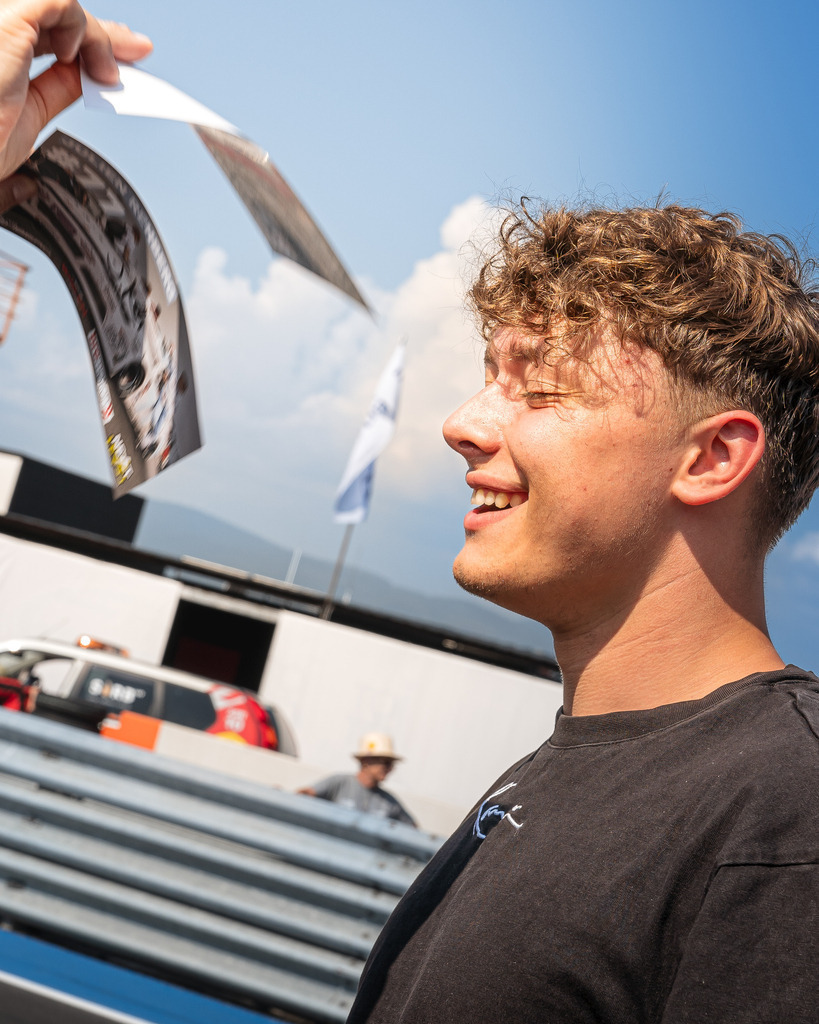 _DSC7937 | Exklusive Motorsport-Fotografie aus Leipzig von TXO Media – für Rennfahrer, Teams & Sponsoren. Sausemuth liefert starke Bilder, die Emotion zeigen. Jetzt buchen & glänzen! - Realisiert mit Pictrs.com