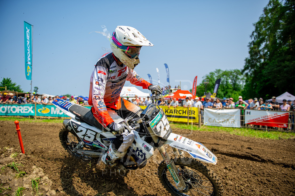 MX 2 (529) | Paeschuphoto Shop - Wer nicht sucht der auch nicht findet.Ob Motocrossbilder oder von einem besuchtem Spiel, Hauptsache Action. - Realisiert mit Pictrs.com