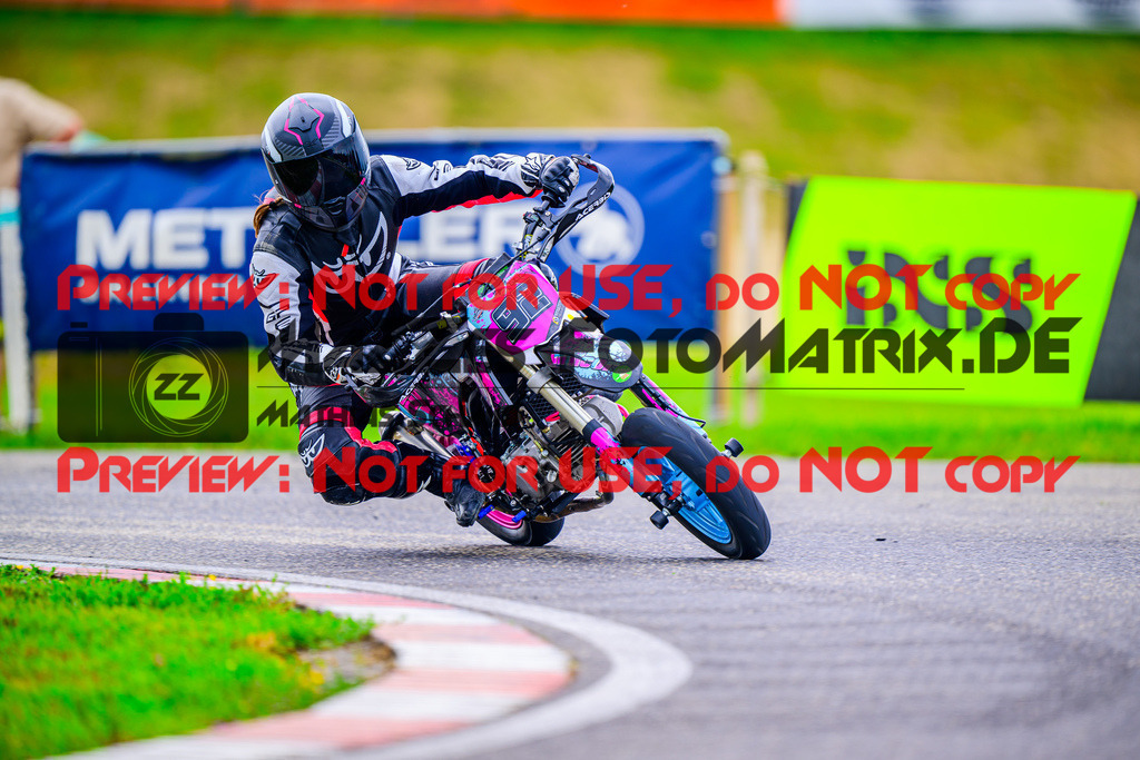 MaZZes_FotoMatrix_240608_6007705_6062 | STK