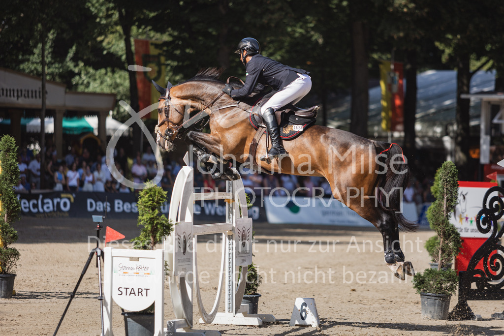 230910_OWLCh_GroßerPreis-633 | Deine schönsten Turniermomente als professionelle Fotos! Entdecke hochwertige Pferdesport-Fotografie im Online-Shop. Jetzt Fotos finden & bestellen!