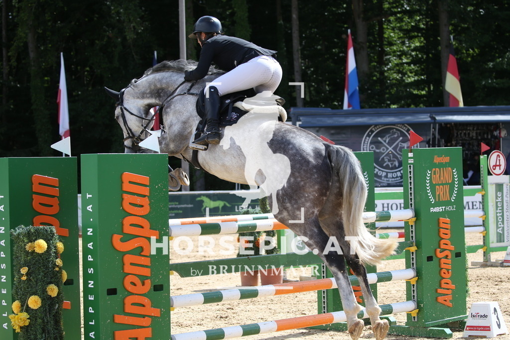 DL2Q3207 | Willkommen bei Brunnmayr - Design & Fotografie – Ihrem Spezialisten für Reitturniere und Pferdeveranstaltungen in Oberösterreich, Salzburg und Bayern! Seit über 17 Jahren sind wir leidenschaftlich dabei.