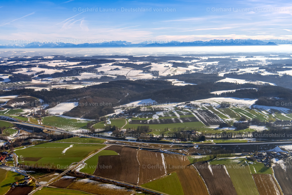 3900072 | Landschaft südl. von Dorfen mit Blick zu den Alpen