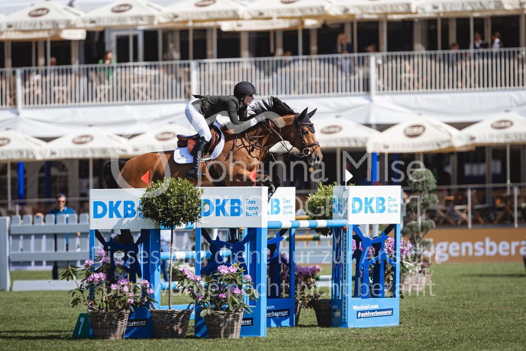 240510_Hamburg_YoungsterTour7y-114 | Deine schönsten Turniermomente als professionelle Fotos! Entdecke hochwertige Pferdesport-Fotografie im Online-Shop. Jetzt Fotos finden & bestellen!