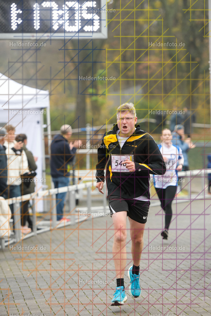 Neusser Erftlauf 2025  | 15km Neusser Erftlauf 2025 Foto: Heldenfoto.de