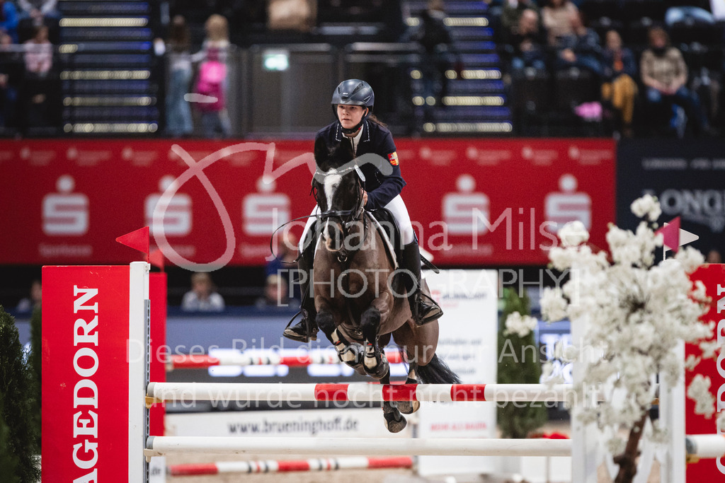 240119_Leipzig_PonyTrophy-588 | Deine schönsten Turniermomente als professionelle Fotos! Entdecke hochwertige Pferdesport-Fotografie im Online-Shop. Jetzt Fotos finden & bestellen!