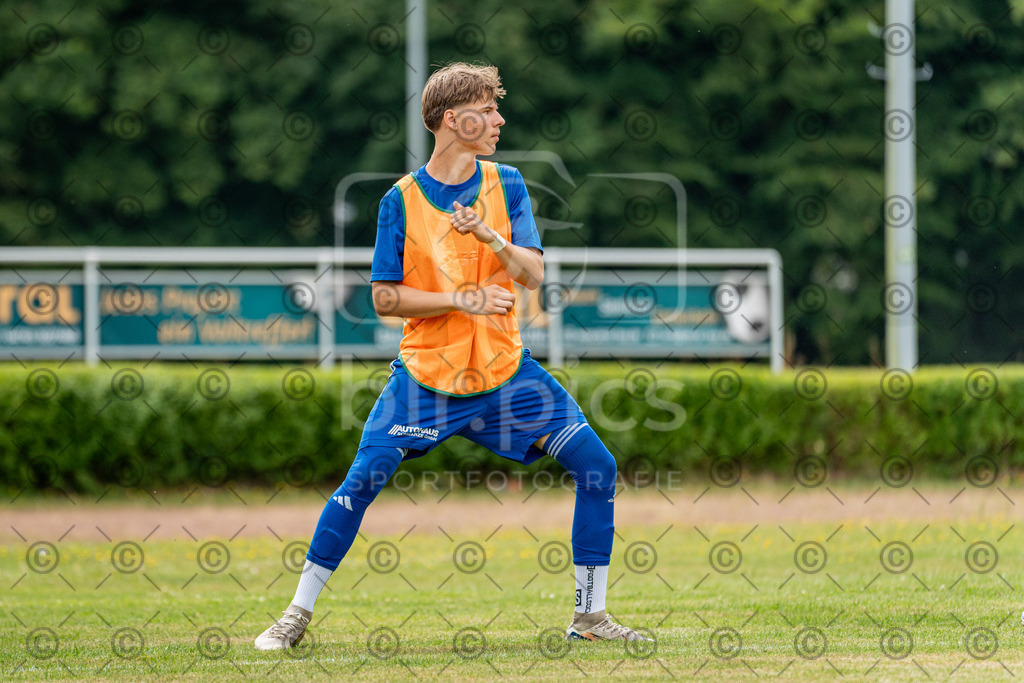 _DSC8301 | Professionelle Fußball- und Sportfotografie. Spielbilder online ansehen und kaufen – Einzelbilder oder komplette Galerien in hoher Qualität. - Realisiert mit Pictrs.com