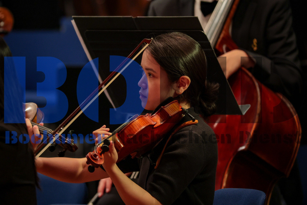 Maerkisches Jugendsinfonieorchester (MJO) {date} -  | {headline}(Foto: Sebastian Sendlak / BOND) - Realisiert mit Pictrs.com