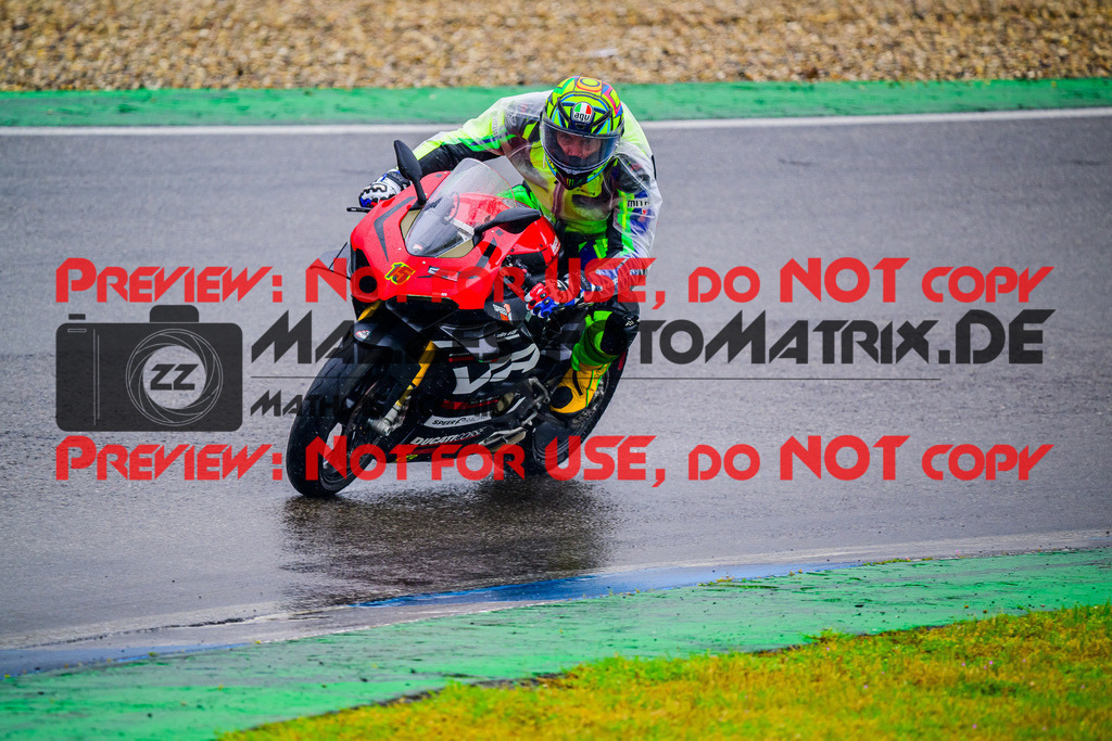 MaZZes_FotoMatrix_240521_6007705_4853 | INST