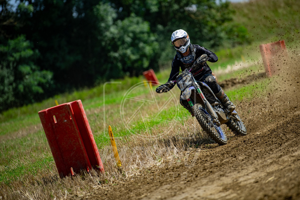 2Ex (158) | Paeschuphoto Shop - Wer nicht sucht der auch nicht findet.Ob Motocrossbilder oder von einem besuchtem Spiel, Hauptsache Action. - Realisiert mit Pictrs.com