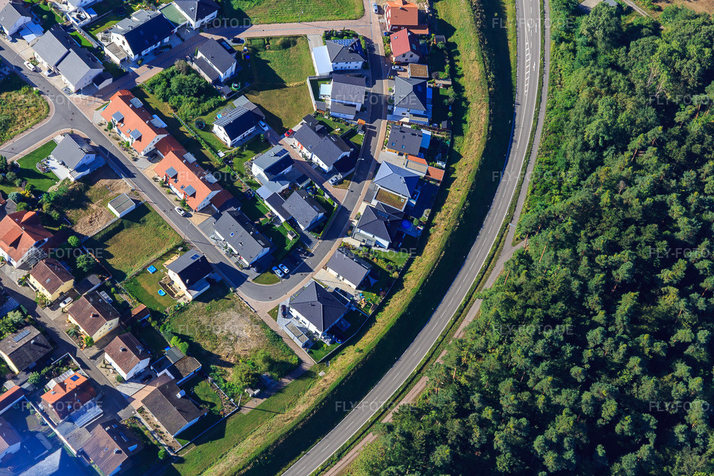 Luftbild: Eisvogelstraße in Jockgrim im Bundesland Rheinland-Pfalz in Deutschland. Foto: IMG_094005.jpg vom 23.08.2016 durch Werner Riehm/FLY-FOTO.de