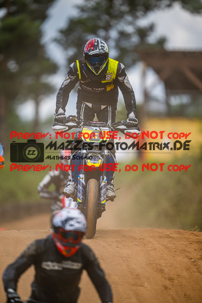 MaZZes_FotoMatrix_220528_5903 | Fotograf Mathias Schmid
Sportfotograf,
Eventfotograf,
Hochzeitsfotograf,
Portraitfotograf