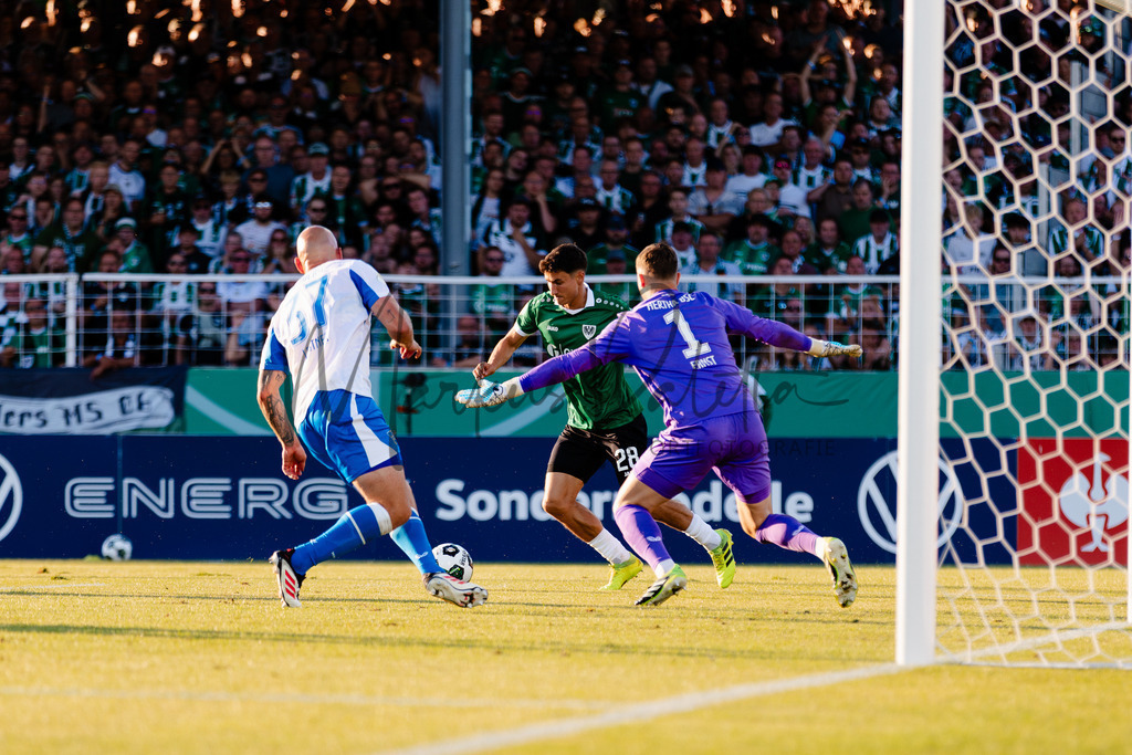 DFB-Pokal 2025/2026, 1. Runde: SC Preußen Münster - Hertha BSC Berlin | Münster, 18.08.2025: DFB-Pokal 2025/2026, 1. Runde, SC Preußen Münster gegen Hertha BSC Berlin im LVM-Preußenstadion in Münster.(Foto: sportfotografie.ms | Markus Paletta) - Realisiert mit Pictrs.com