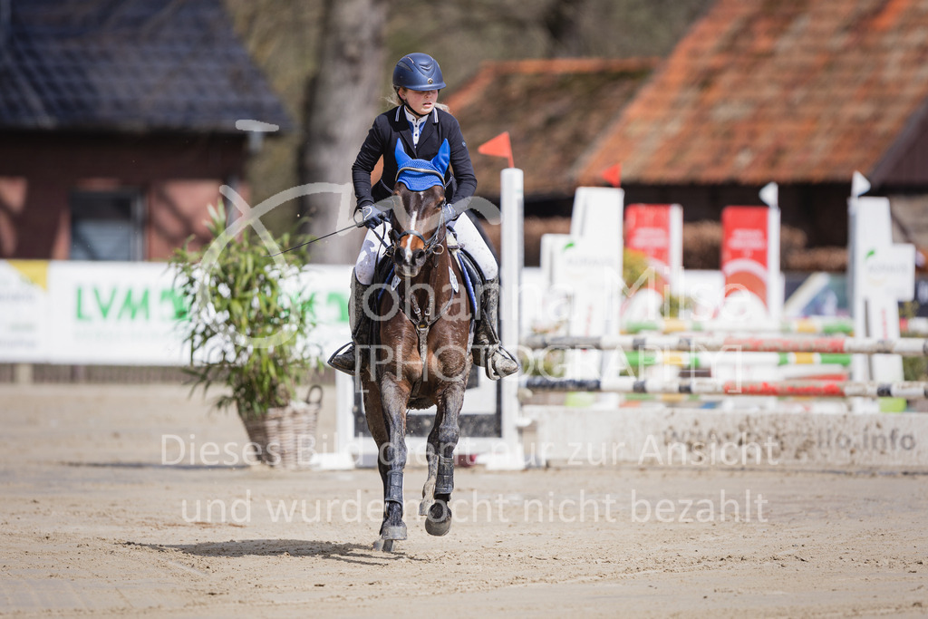 230402_MünsterHandorf_Teamspringen-508 | Deine schönsten Turniermomente als professionelle Fotos! Entdecke hochwertige Pferdesport-Fotografie im Online-Shop. Jetzt Fotos finden & bestellen!