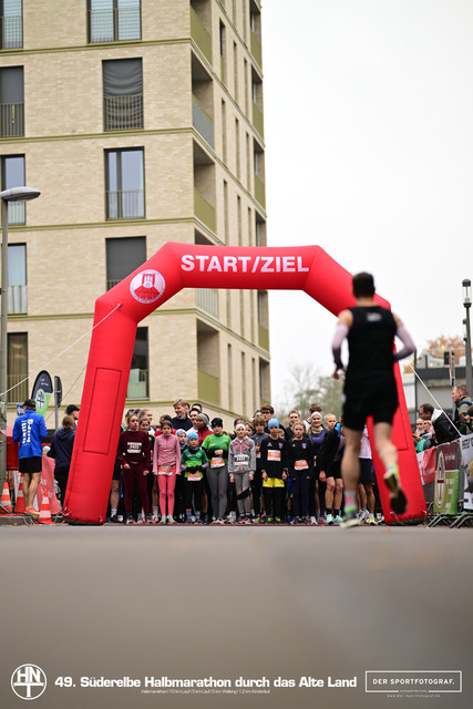 Süderelbe Halbmarathon 2025 I 09.11.2025 I Fotograf_DerSportfotograf.I 00460 | Der Sportfotograf. - Realisiert mit Pictrs.com