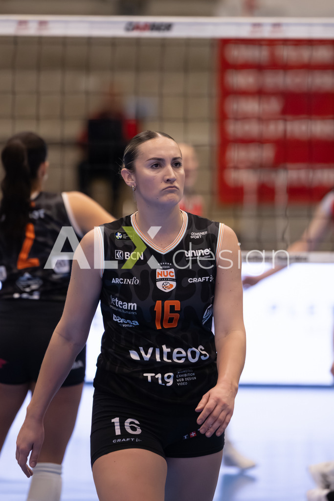 Volleyball I Frauen I Saison 2025-2026 I Volleyball NLA | Women I Round 16 I VC Kanti Schaffhausen - Viteos NUC I 31.01.2026 | 16 Scambray Tia (US) (Viteos NUC) – Außenangriff - Realisiert mit Pictrs.com