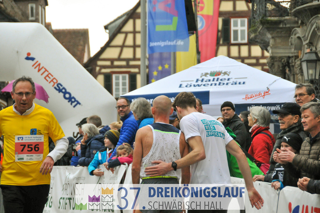 VR Bank Hauptlauf 10000m | 3 Koenigslauf 2023 - Realisiert mit Pictrs.com
