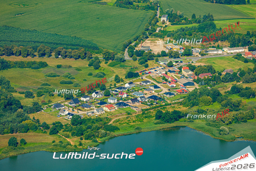 Luftbild Vs Google Maps  Nakenstorf  Zurow -Das Luftbild wurde 2025 vom UL-Flugzeug heraus erstellt ( keine Drohnenluftbilder ) - Hochauflösende Luftaufnahme -Nicht vergleichbar mit Google Maps oder Satelittenbilder- Die Geschenkidee !Mit Lizenz und Bildrechte bestellbar