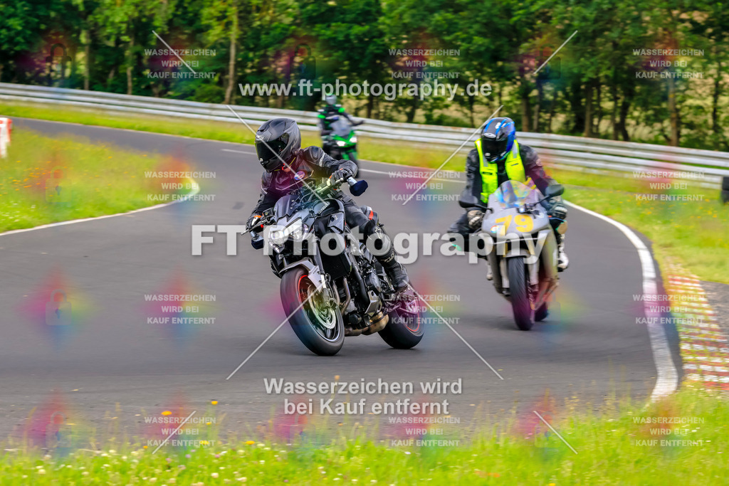 VBK-7684 | Hier findet Ihr Bilder von Touristenfahrten auf der Nürburgring Nordschleife oder von anderen Veranstaltungen die ich besucht habe. Viel Spass beim Durch Schauen 
