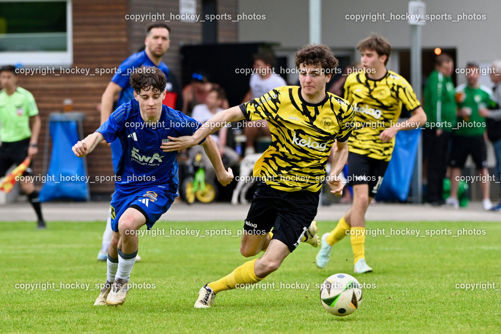 FC Faakersee vs. URC Thal Assling | #22 Samuel Stephan Schönegger URC Thal Assling, #16 Tobias Felix Waldner FC Faakersee, FC Faakersee vs. URC Thal Assling, FC Faakersee vs. URC Thal Assling am 04.05.2025 in Finkenstein (Sportplatz Finkenstein), Austria, (Photo by Bernd Stefan)