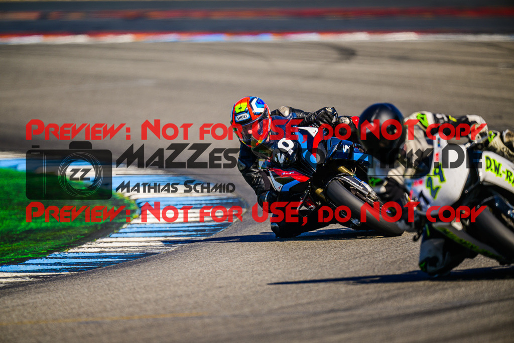 MaZZes_FotoMatrix_240520_6007705_8802 | WEISS