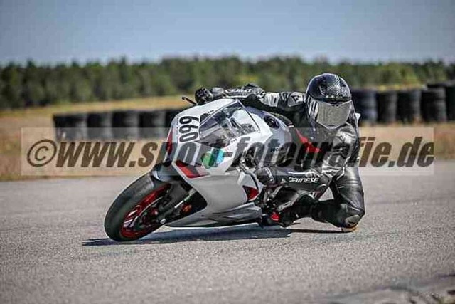 pubi5144 | Professionelle Fotos von Sportveranstaltungen, aber auch Hochzeiten und anderen Events. - Realisiert mit Pictrs.com