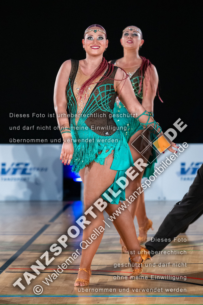 20250503-10338 | Hier finden Sie Tanz Bilder vom Latein und Standard Formationen tanzen. Sportbilder vom Tanzsport. Schöne Fotos und von Weltmeisterschaft, Europameisterschaft, Bundesliga, Regionalliga, Oberliga und Landesliga sowie von GOC Stuttgart, DanceComp, WM Bremen