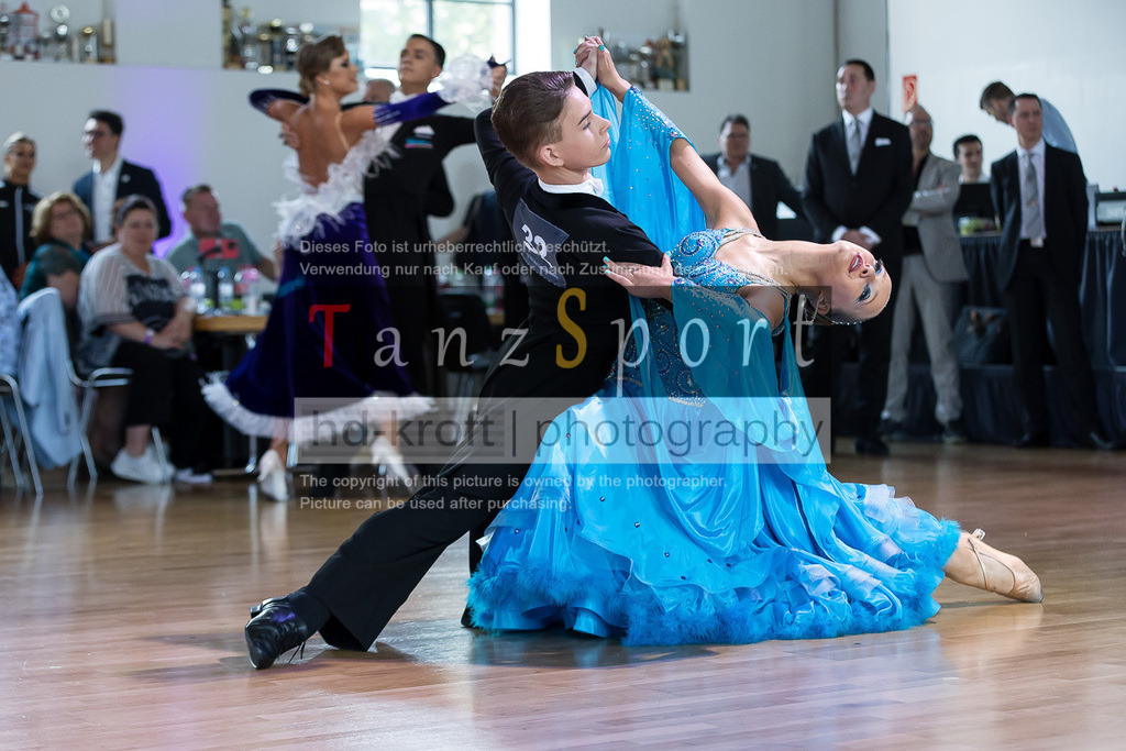20240615_DM-Jun2-Kombi_08620 | Tanzsportbilder, Standardtanz, Lateintanz, WDSF, DTV, LTVB, dancecomp, goc, hessen tanzt, blaues band der spree, walzer, tango, wiener walzer, slowfox, quickstepp, samba, rumba, cha-cha-cha, paso doble. jive, hd-kroft photography, turniertanzsport