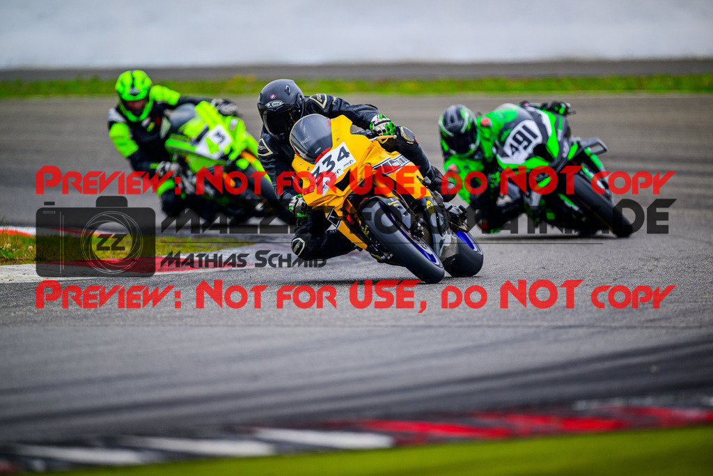 MaZZes_FotoMatrix_240717_6007705_1468 | WEISS