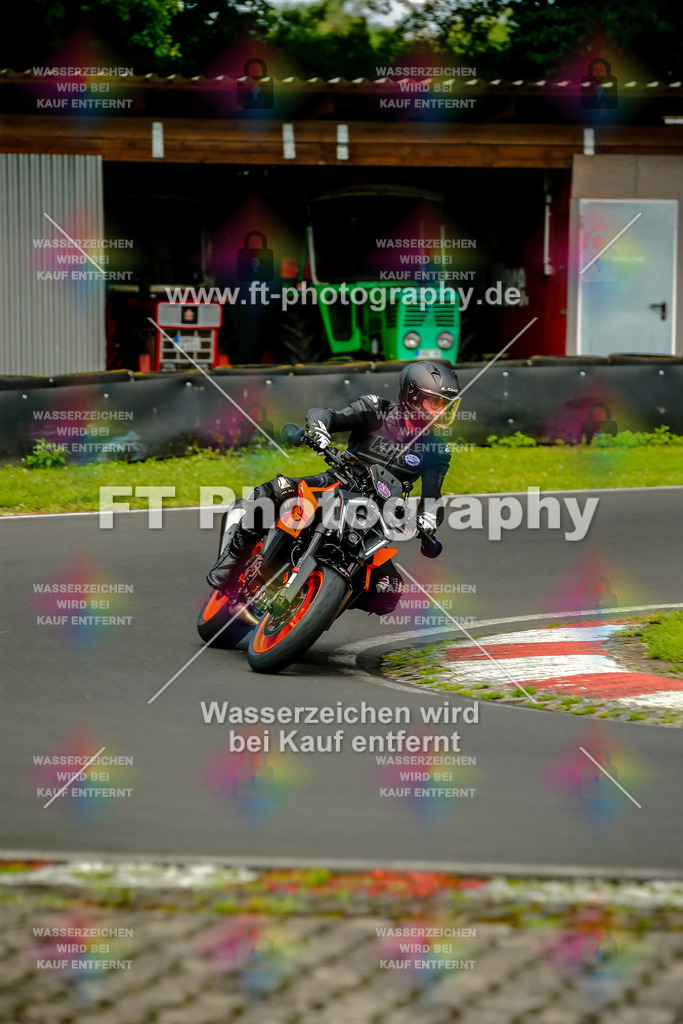 VBK-4367 | Hier findet Ihr Bilder von Touristenfahrten auf der Nürburgring Nordschleife oder von anderen Veranstaltungen die ich besucht habe. Viel Spass beim Durch Schauen 
